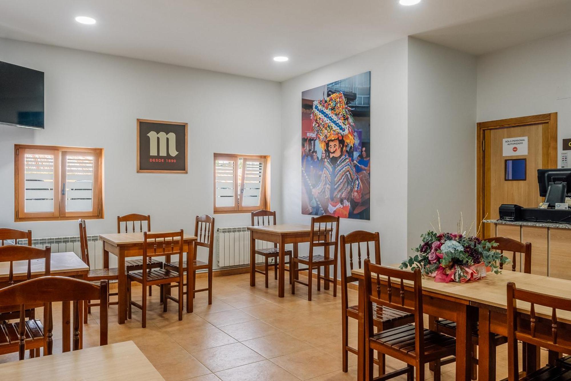 Vila Vilarino Albergue Hotel & Restaurante コマルカ・デ・オウレンセ エクステリア 写真