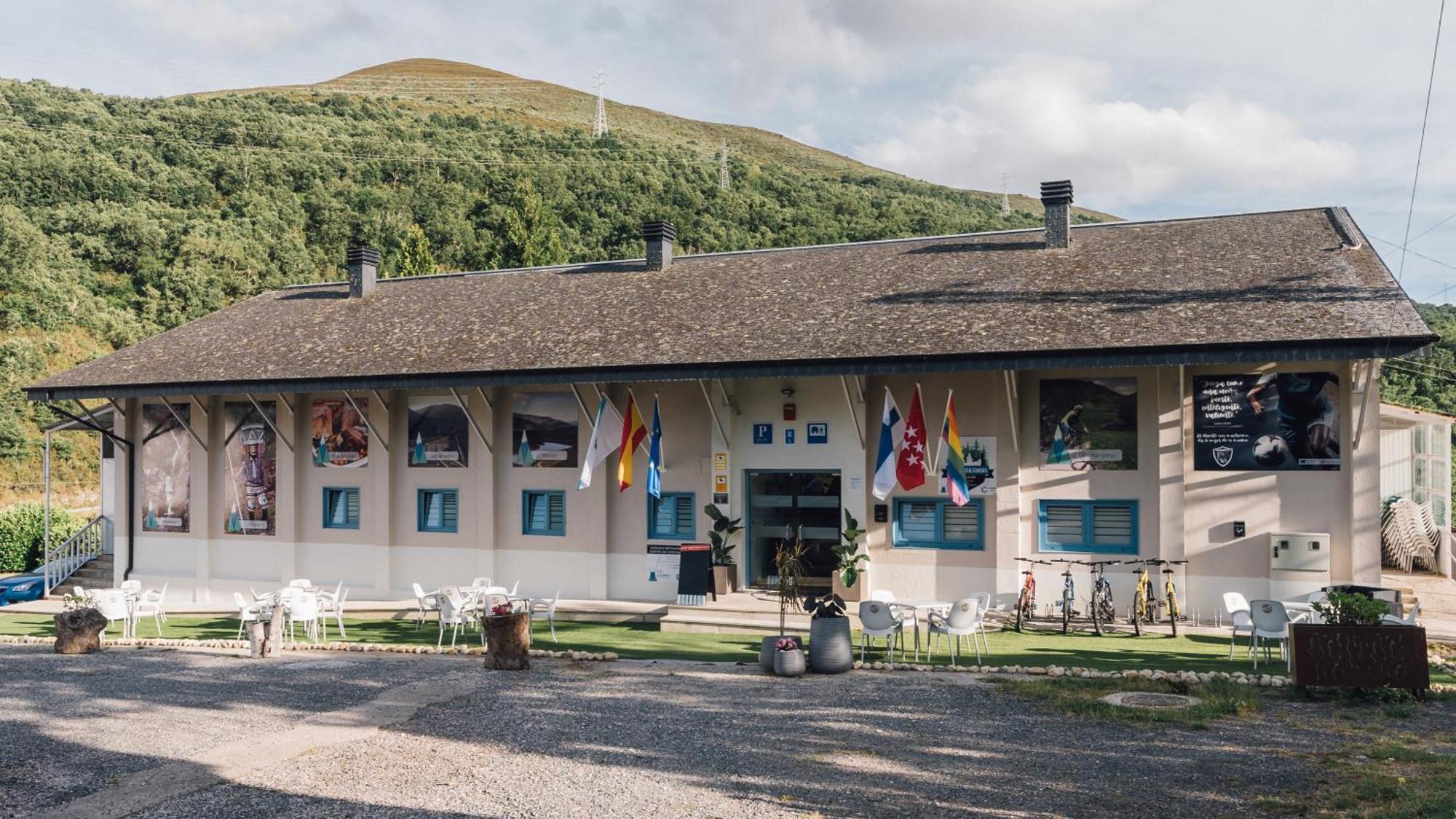 Vila Vilarino Albergue Hotel & Restaurante コマルカ・デ・オウレンセ エクステリア 写真