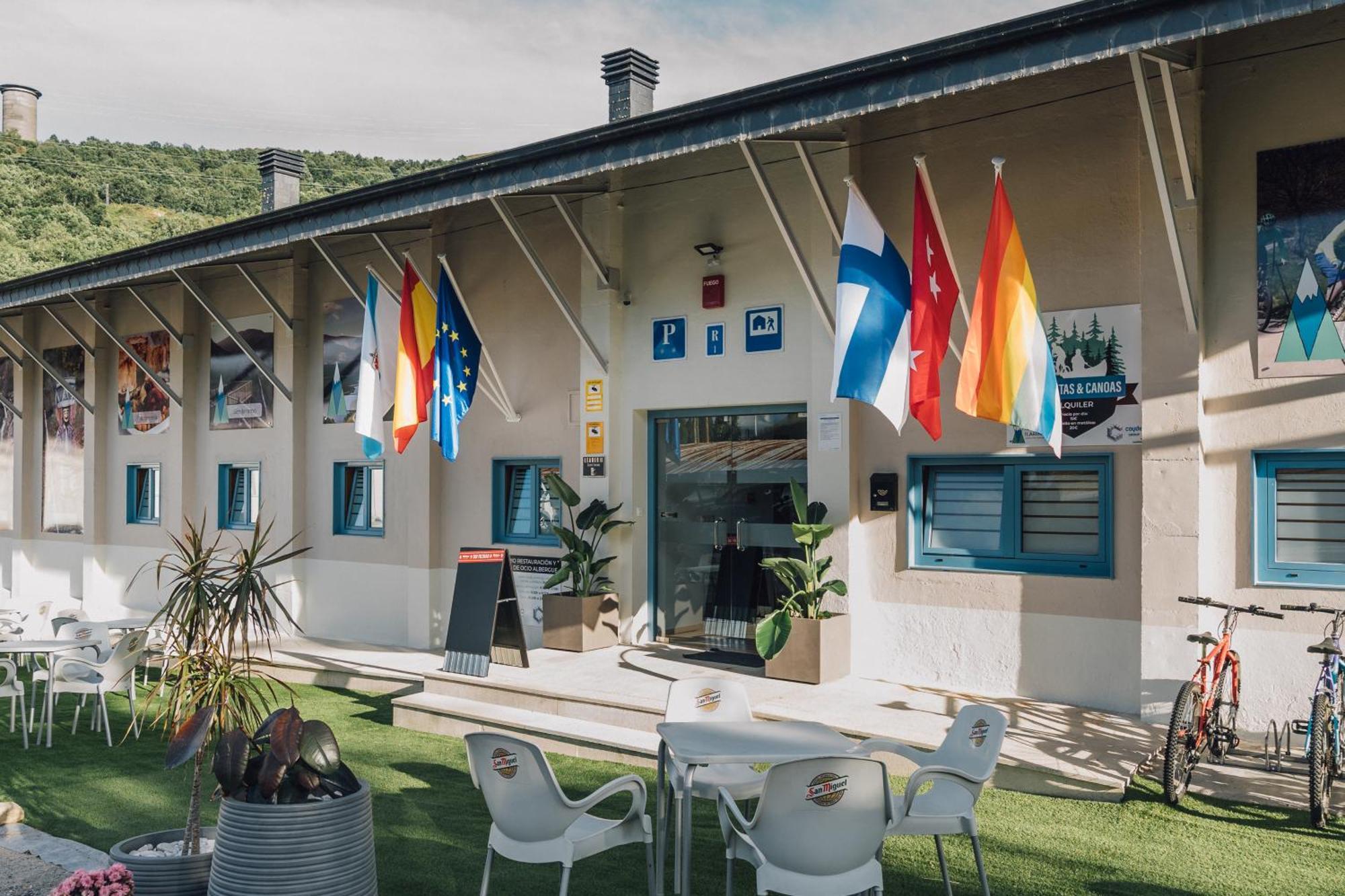 Vila Vilarino Albergue Hotel & Restaurante コマルカ・デ・オウレンセ エクステリア 写真